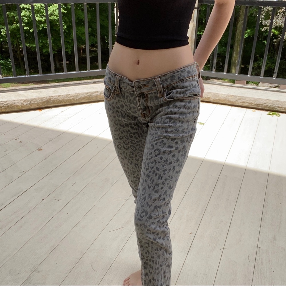 dollhouse gray cheetah print jeans